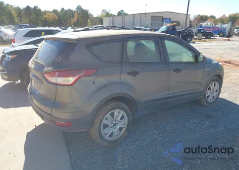 2014 Ford Escape S z USA, uszkodzony, nr VIN 1FMCU0F77EUD05545